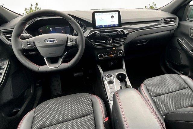 Photo of 2025 Vapor Blue Metallic Ford Escape