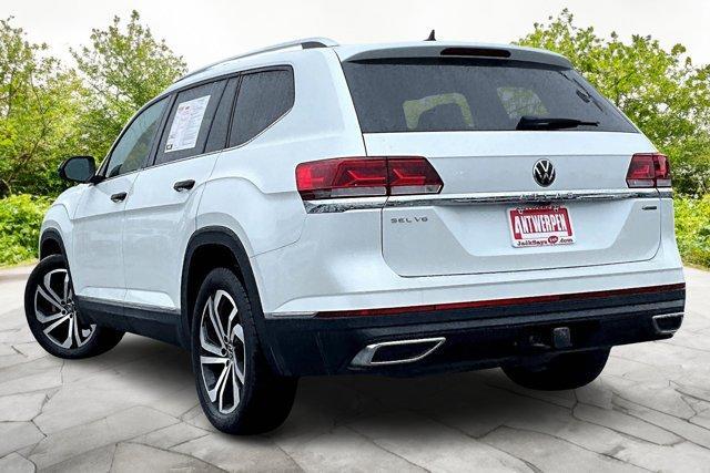 Photo of 2023 Opal White Pearl Effect Volkswagen Atlas