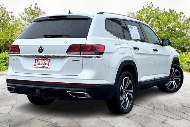 Photo of 2023 Opal White Pearl Effect Volkswagen Atlas