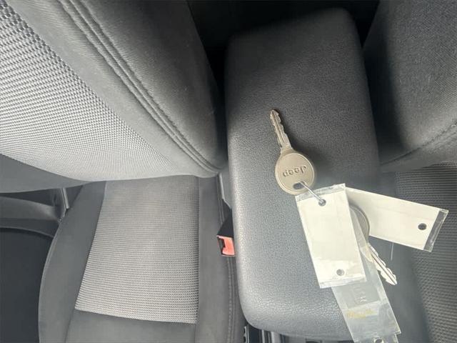 Photo of 2014 Maximum Steel Metallic Clearcoat Jeep Patriot