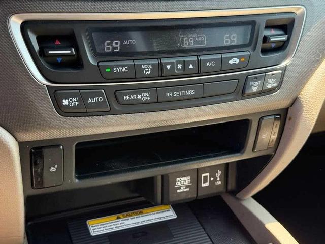 Photo of 2022 Platinum White Pearl Honda Ridgeline