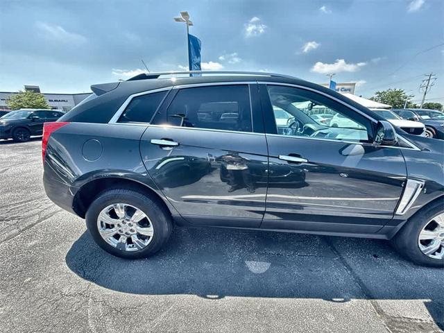 Photo of 2014 Graphite Metallic Cadillac SRX