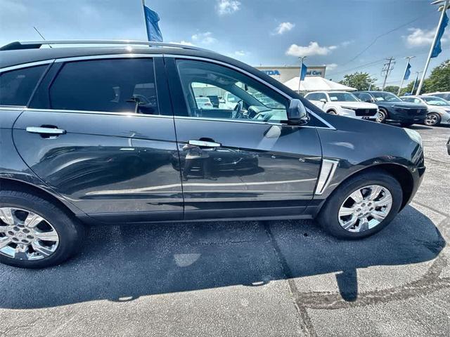 Photo of 2014 Graphite Metallic Cadillac SRX