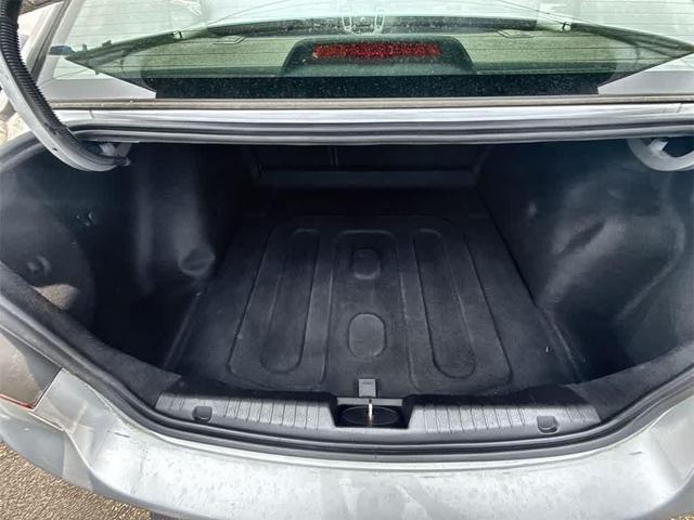 Photo of 2014 Silver Ice Metallic Chevrolet Cruze