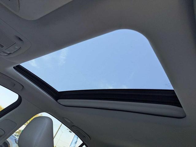 Photo of 2014 Hagane Blue INFINITI Q50 Hybrid