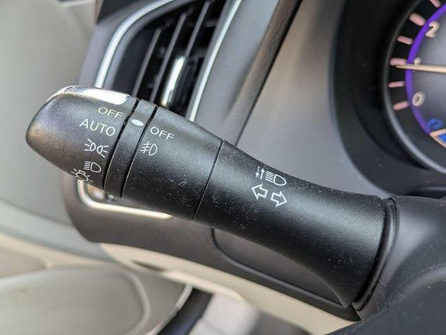 Photo of 2014 Hagane Blue INFINITI Q50 Hybrid