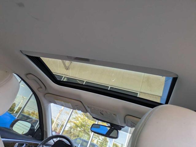 Photo of 2014 Hagane Blue INFINITI Q50 Hybrid