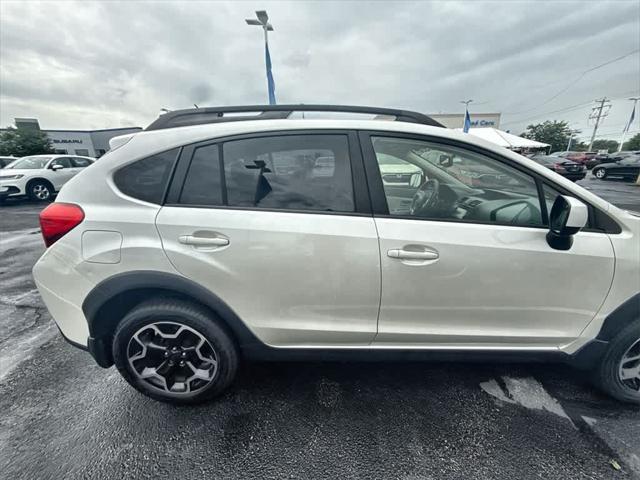 Photo of 2014 Satin White Pearl Subaru XV Crosstrek