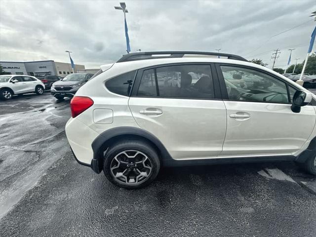Photo of 2014 Satin White Pearl Subaru XV Crosstrek