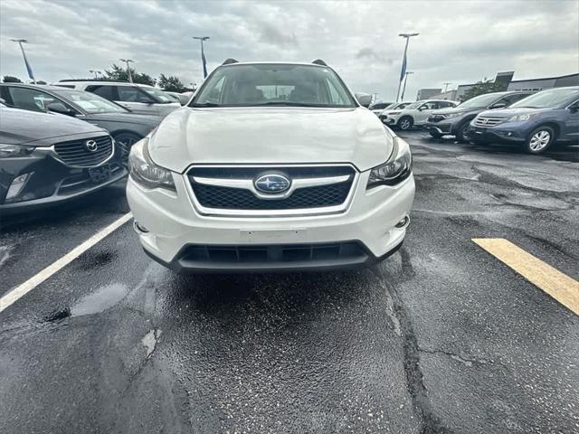 Photo of 2014 Satin White Pearl Subaru XV Crosstrek