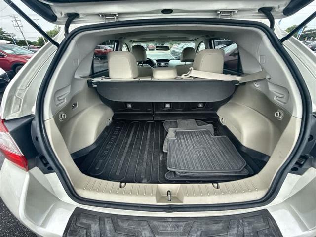Photo of 2014 Satin White Pearl Subaru XV Crosstrek