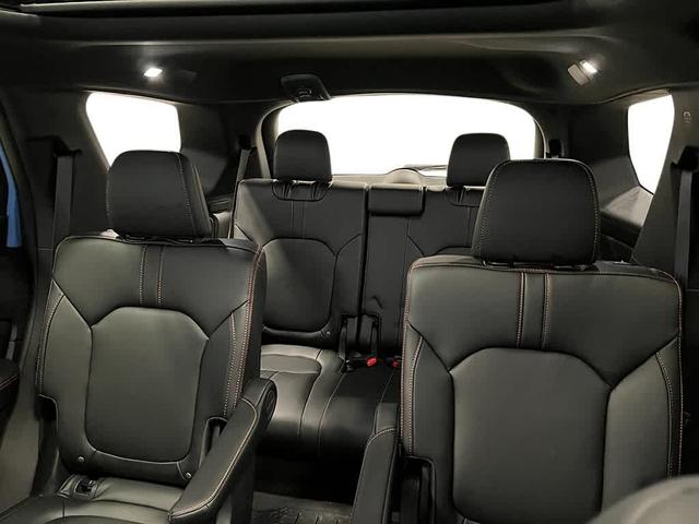 Photo of 2025 Radiant Red Metallic II Honda Pilot