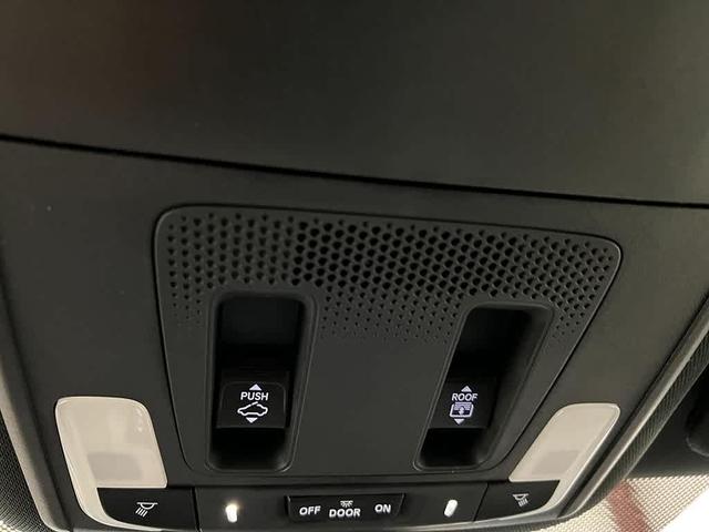 Photo of 2025 Radiant Red Metallic II Honda Pilot
