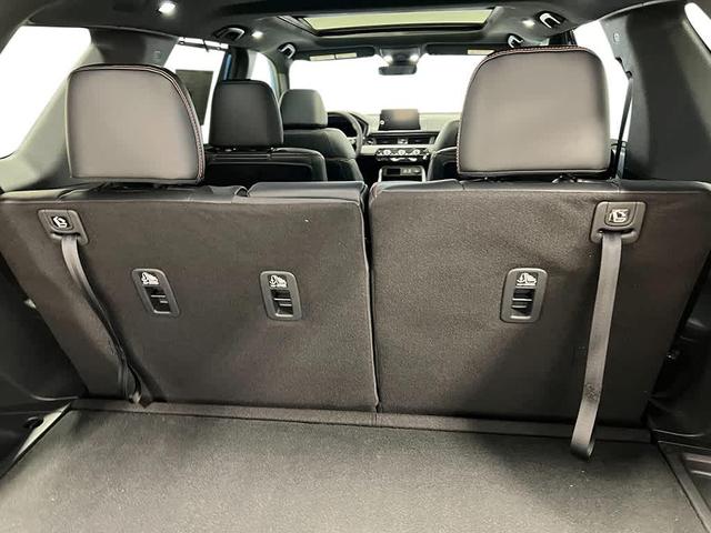 Photo of 2025 Radiant Red Metallic II Honda Pilot