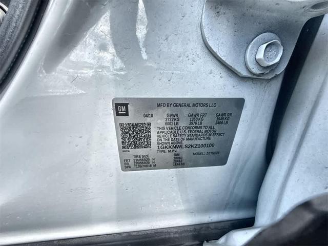 Photo of 2019 Summit White GMC Acadia