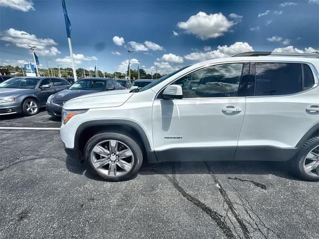 Photo of 2019 Summit White GMC Acadia