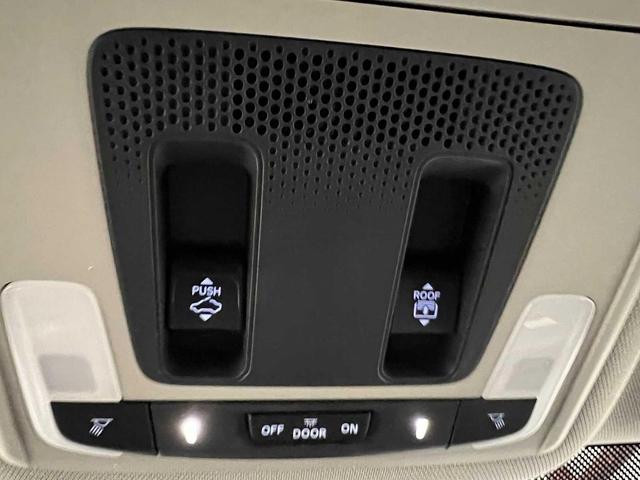 Photo of 2025 Sonic Gray Pearl Honda Pilot
