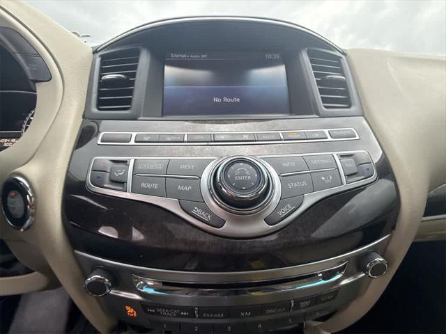Photo of 2015 Majestic White INFINITI QX60
