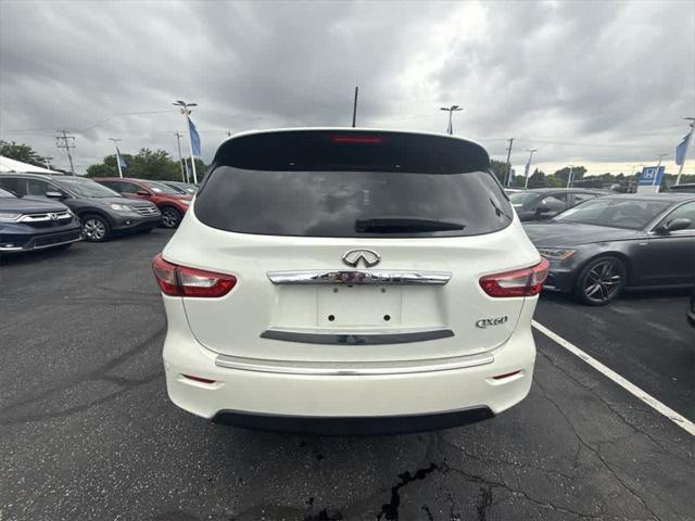 Photo of 2015 Majestic White INFINITI QX60