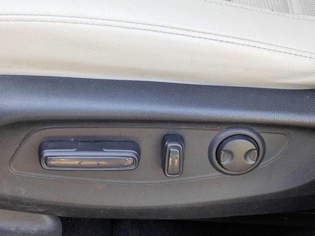 Photo of 2023 Crystal Black Pearl Honda CR-V