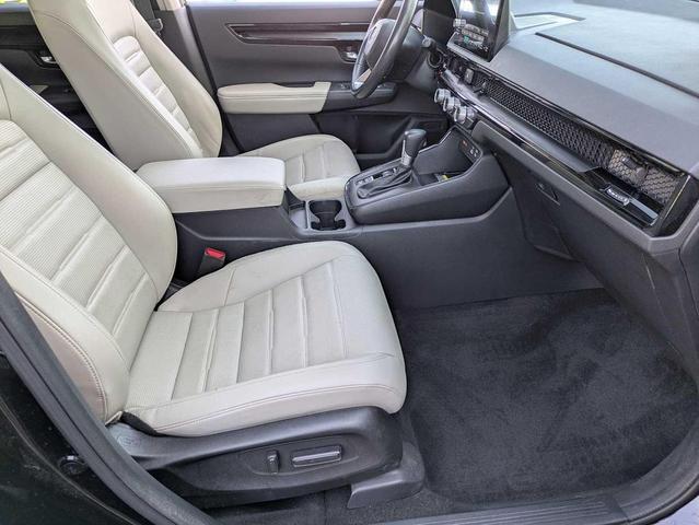Photo of 2023 Crystal Black Pearl Honda CR-V