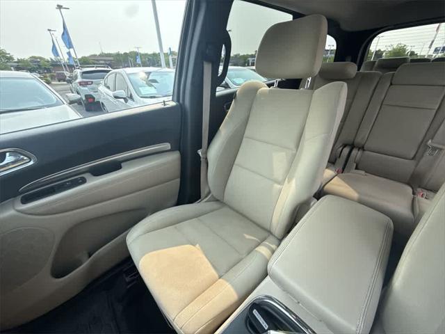 Photo of 2015 Bright White Clearcoat Dodge Durango