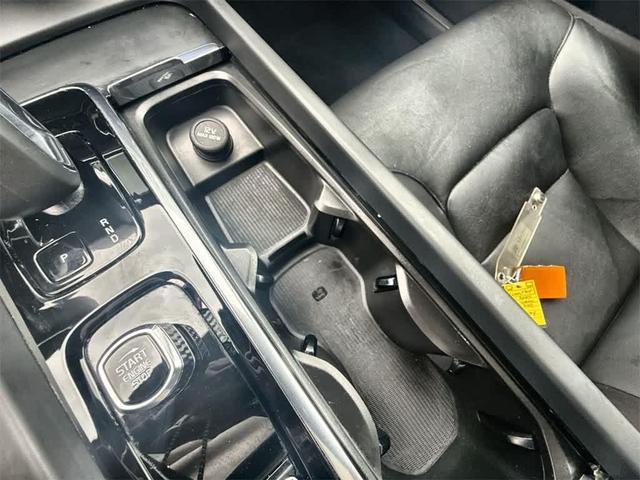 Photo of 2024 Gray Volvo S60
