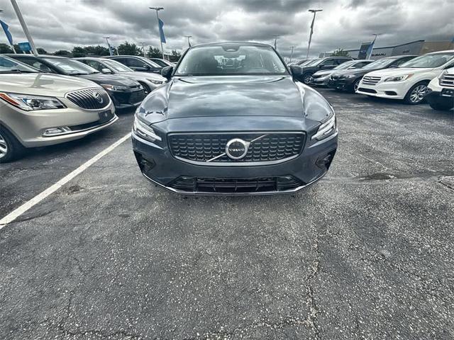 Photo of 2024 Gray Volvo S60