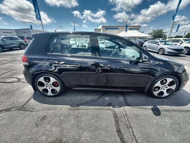 Photo of 2011 Deep Black Pearl Metallic Volkswagen GTI