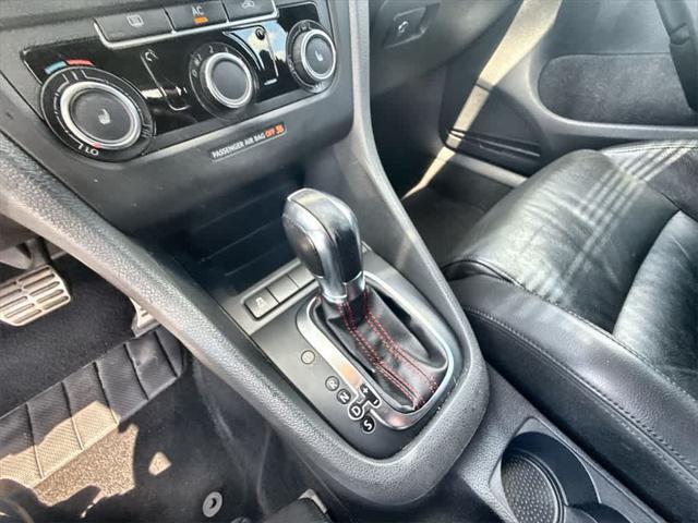 Photo of 2011 Deep Black Pearl Metallic Volkswagen GTI