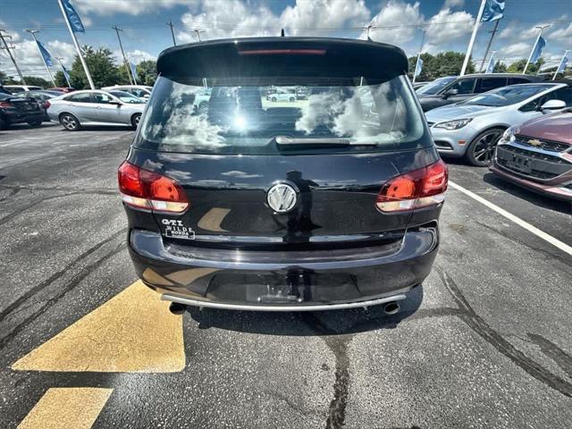Photo of 2011 Deep Black Pearl Metallic Volkswagen GTI