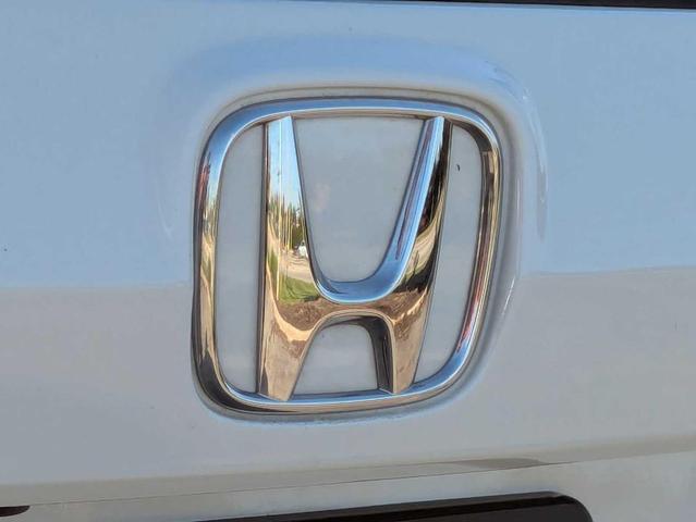 Photo of 2024 Platinum White Pearl Honda CR-V