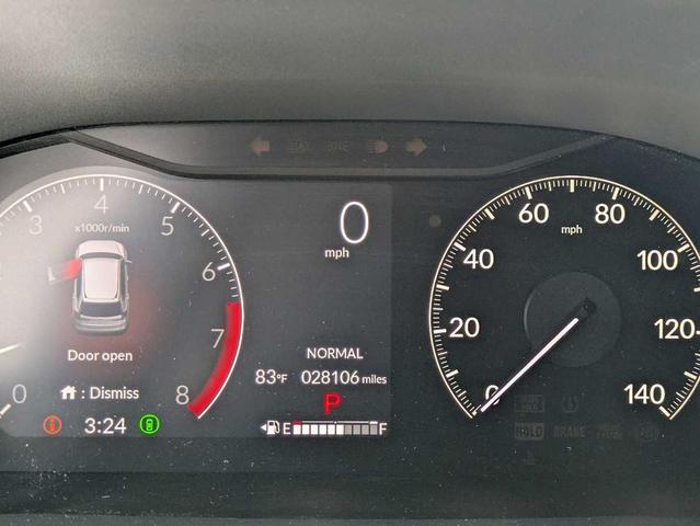 Photo of 2024 Platinum White Pearl Honda CR-V