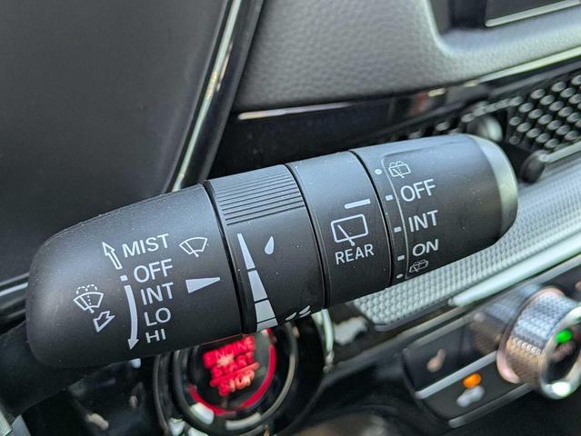 Photo of 2024 Platinum White Pearl Honda CR-V