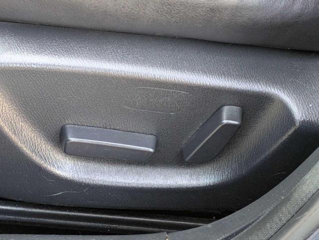 Photo of 2018 Deep Crystal Blue Mica Mazda Mazda3