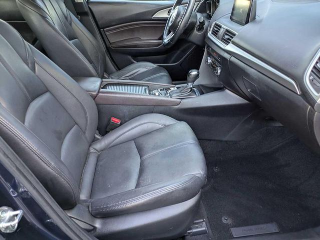 Photo of 2018 Deep Crystal Blue Mica Mazda Mazda3