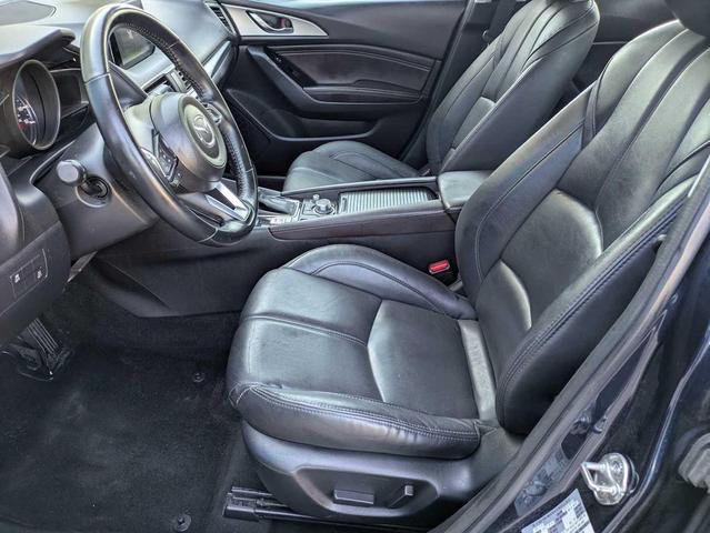 Photo of 2018 Deep Crystal Blue Mica Mazda Mazda3