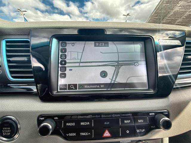Photo of 2019 Snow White Pearl Kia Niro