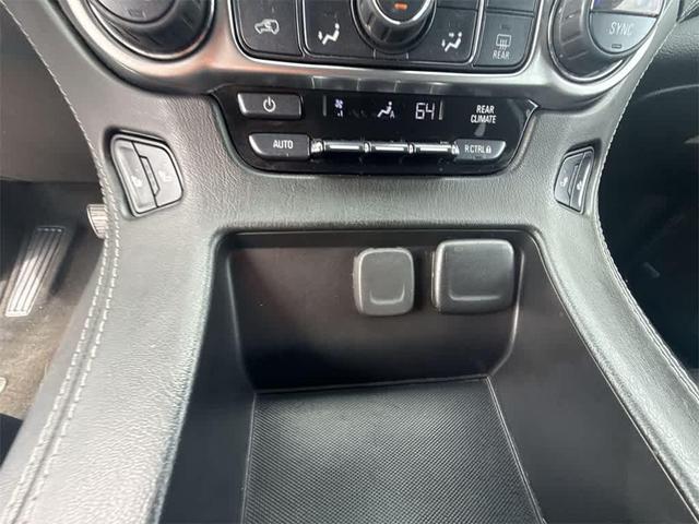 Photo of 2018 Summit White Chevrolet Tahoe