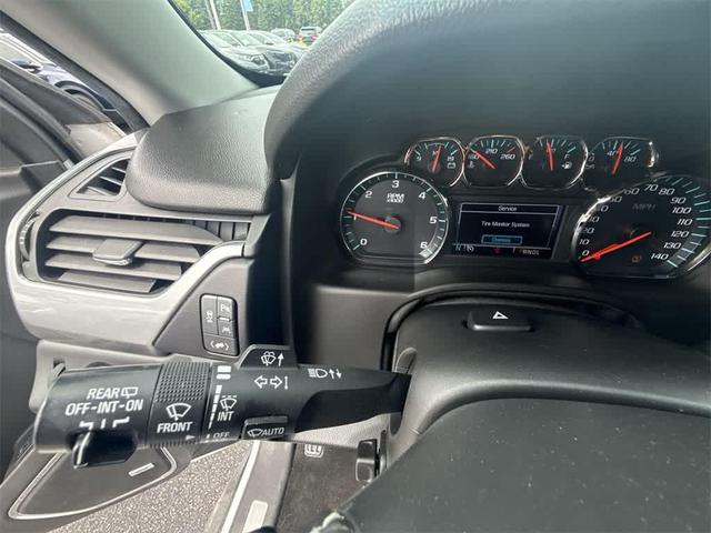 Photo of 2018 Summit White Chevrolet Tahoe