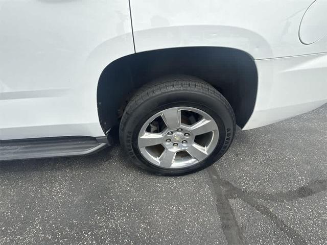 Photo of 2018 Summit White Chevrolet Tahoe