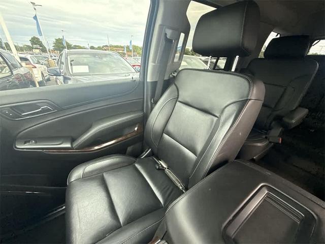 Photo of 2018 Summit White Chevrolet Tahoe