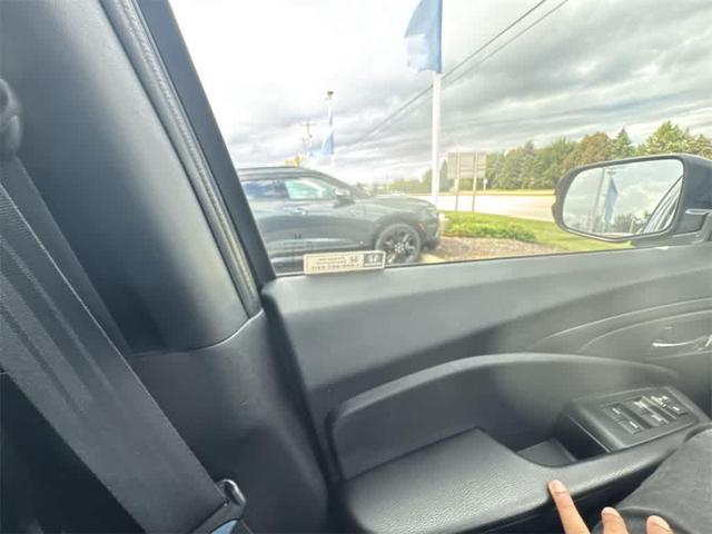 Photo of 2016 Blue Honda Pilot