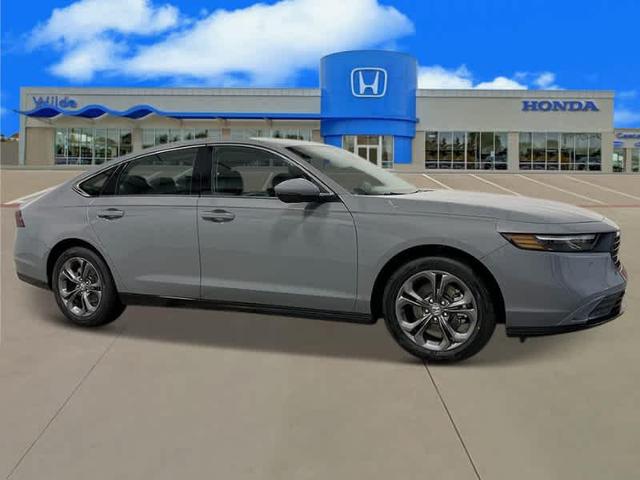 Photo of 2025 Urban Gray Pearl Honda Accord Hybrid