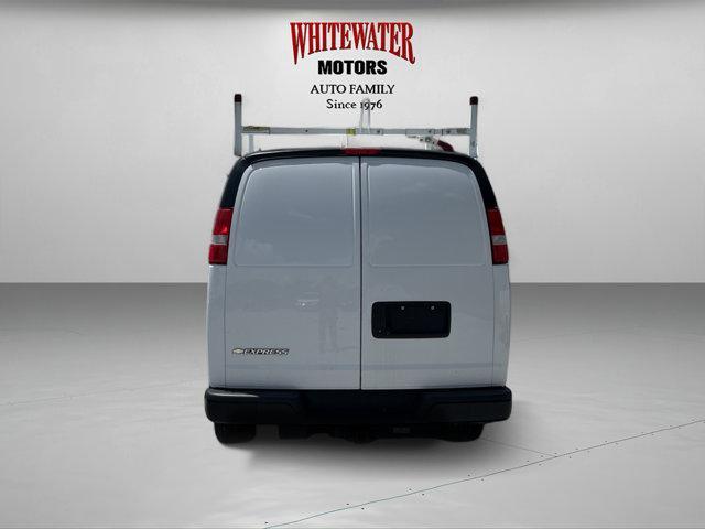 Photo of 2022 Summit White Chevrolet Express 2500