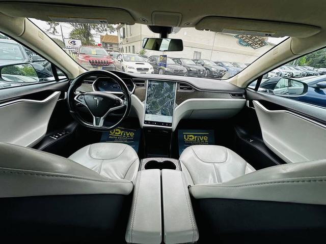 Photo of 2013 Blue Metallic Tesla Model S