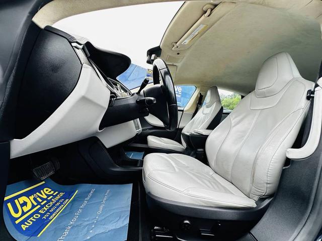 Photo of 2013 Blue Metallic Tesla Model S