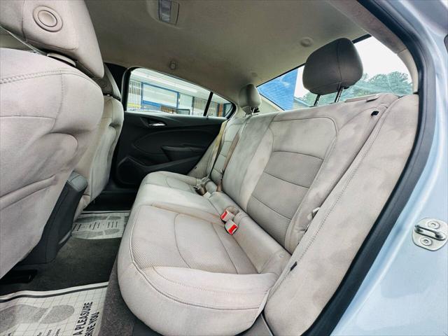 Photo of 2017 Arctic Blue Metallic Chevrolet Cruze