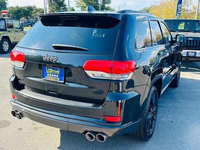 Photo of 2014 Brilliant Black Crystal Pearlcoat Jeep Grand Cherokee