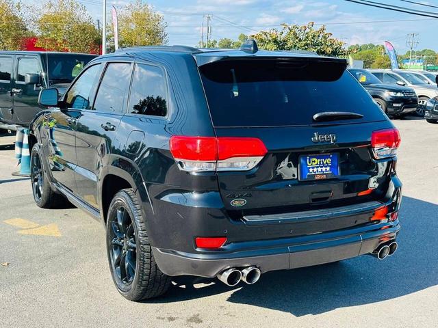 Photo of 2014 Brilliant Black Crystal Pearlcoat Jeep Grand Cherokee